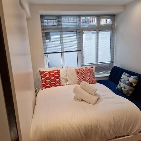 Lovely 1-Bed Apartment In 런던 외부 사진