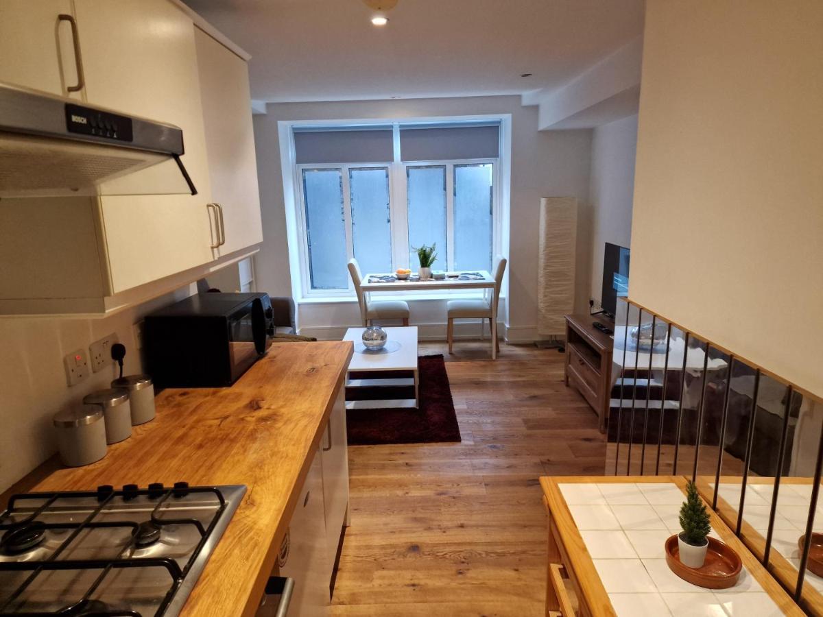 Lovely 1-Bed Apartment In 런던 외부 사진